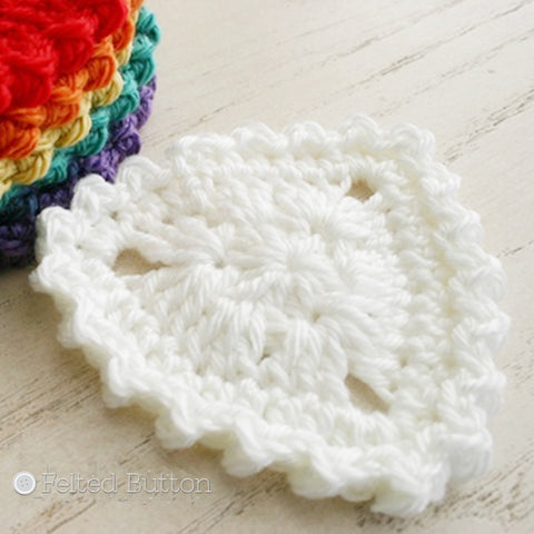 Button Bunting | Crochet Garland Pattern | Felted Button
