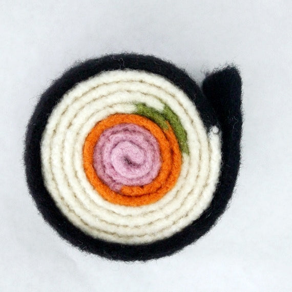 Sushi-Roll Scarf | Crochet Pattern | Felted Button
