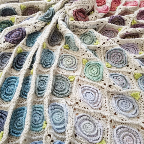 Sweven Throw | Crochet Pattern | Felted Button